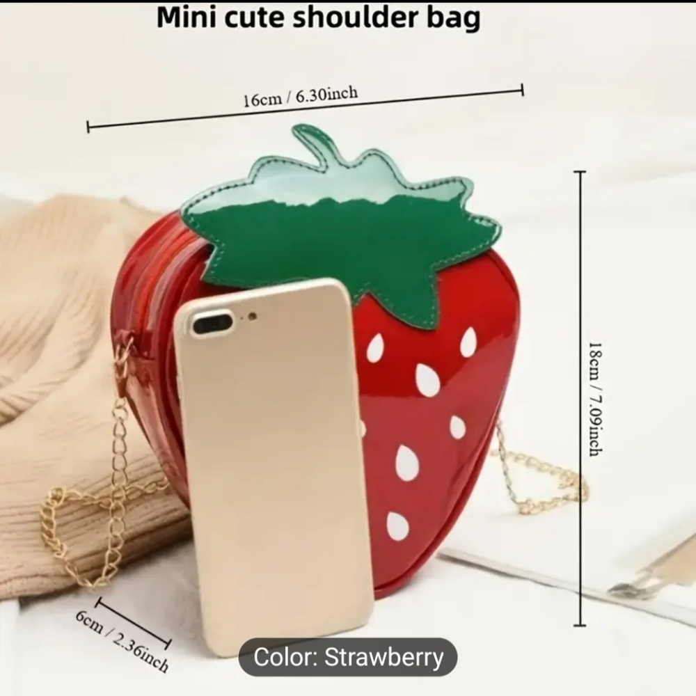 Strawberry Bag - Picture 4 of 4